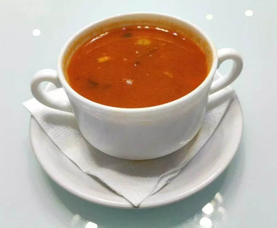 Суп томатно-говяжий 番茄汤