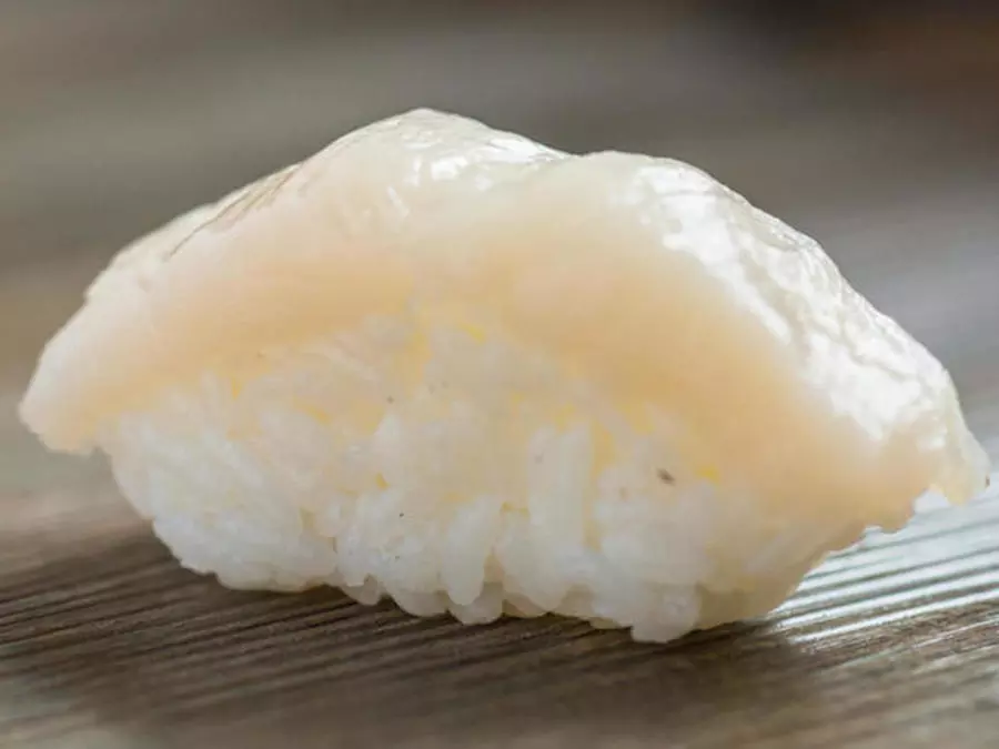 Хотате-суши с гребешком
