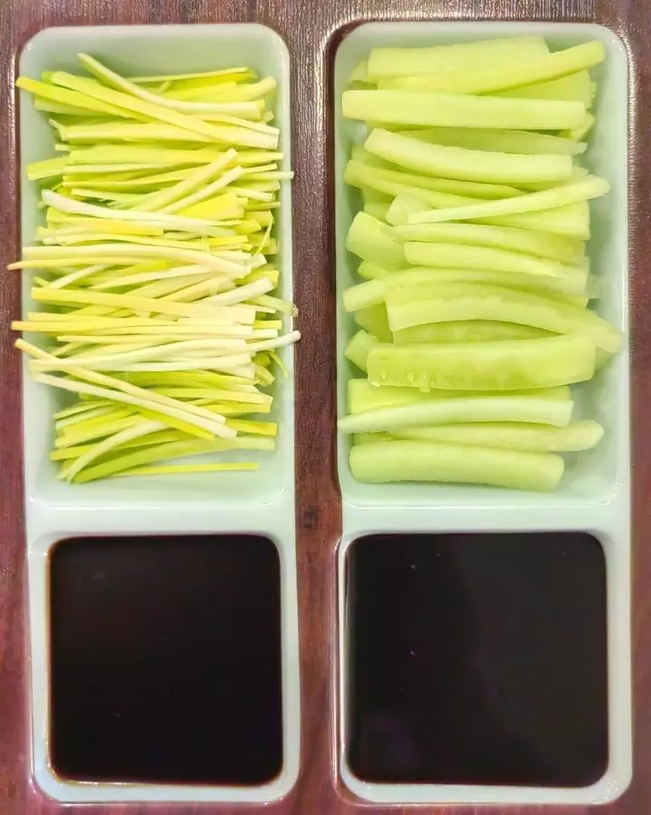 Овощи для утки по-пекински (дополнительно) 黄瓜和葱丝
