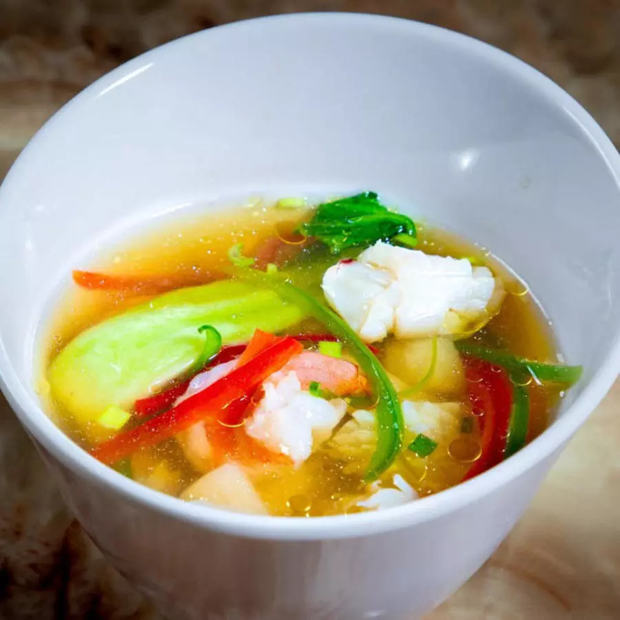 Пикантный суп с морепродуктами 海鲜汤