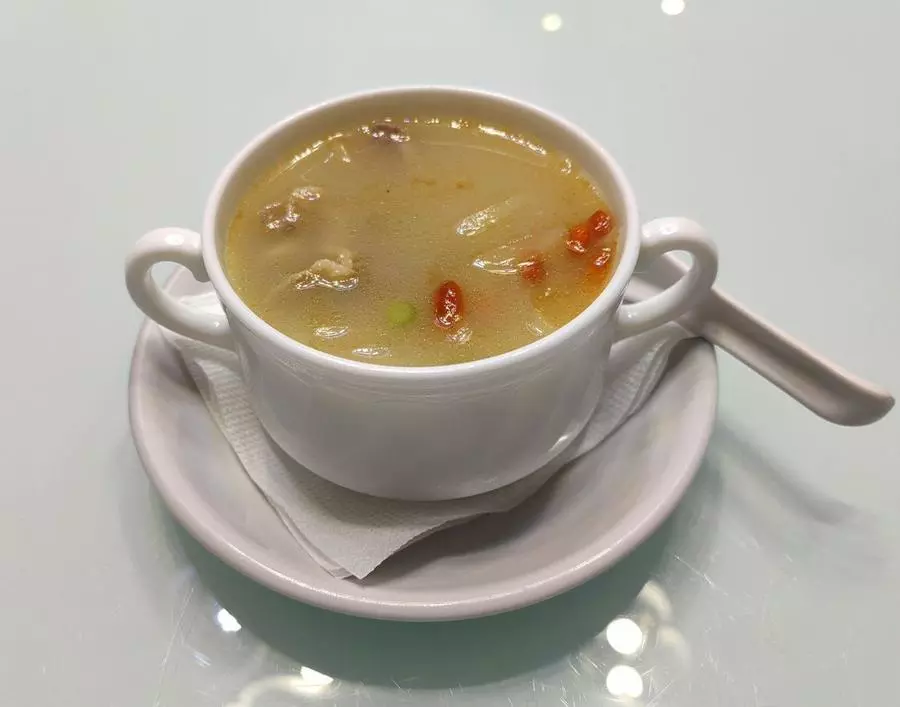 Суп с бараниной и дайконом 羊肉萝卜汤