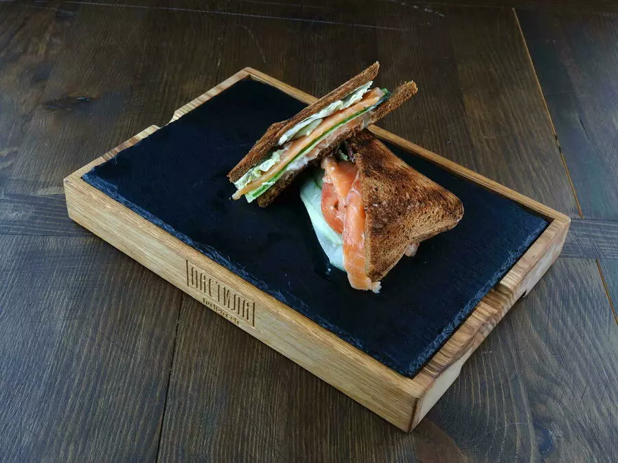 Клаб-Сэндвич с лососем