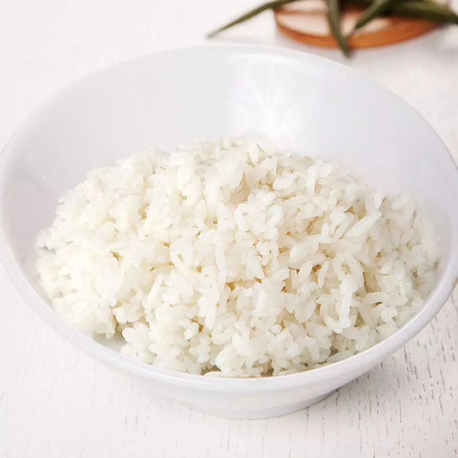 Отварной рис   米饭 