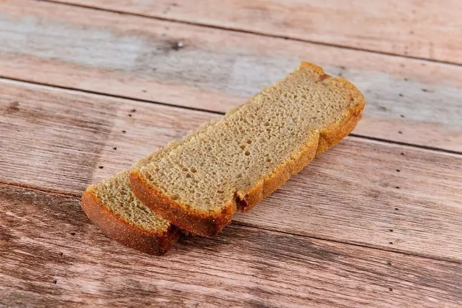 Кусочек ржаного хлеба