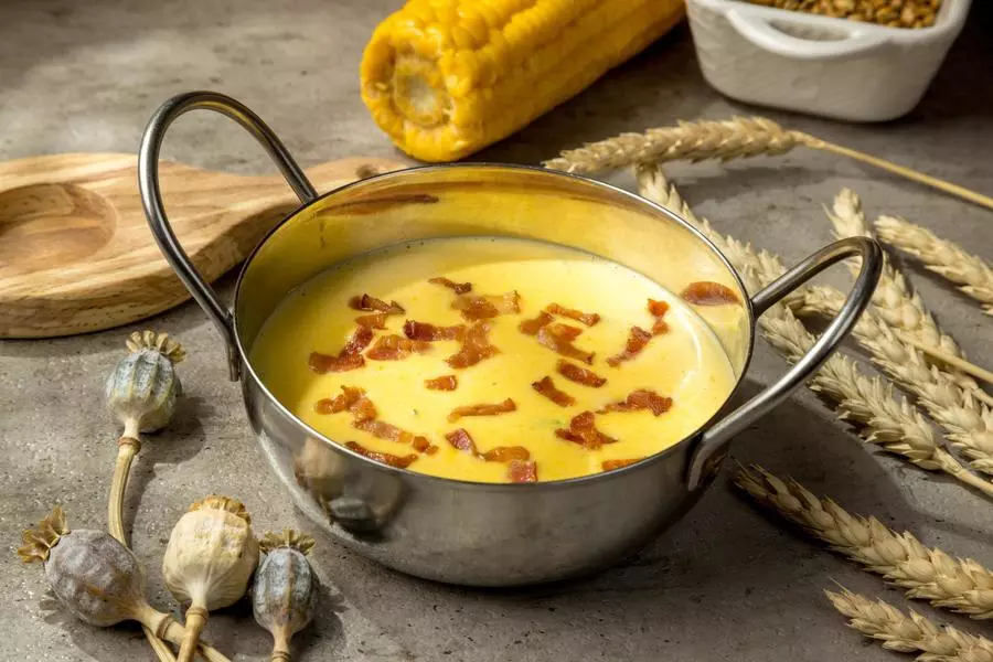 Сырный суп с кукурузой и беконом