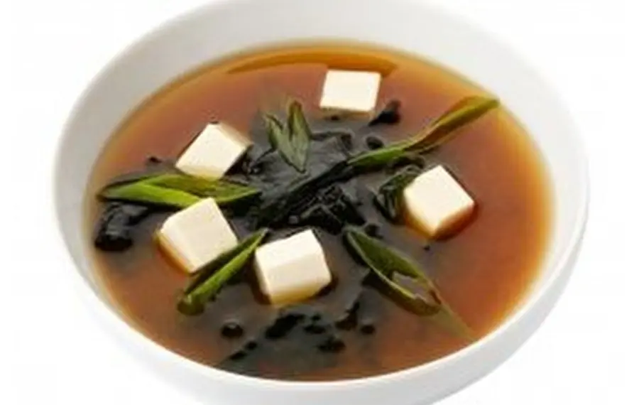 Тондзиру мисо. Мисо суп с мидиями. Мисо рамен. Мисо суп геншин. Мисо суп с тофу.