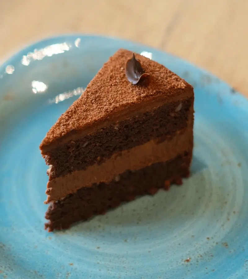 Шоколадный торт из цукини и батата