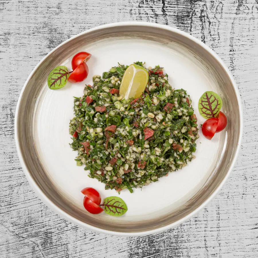 Табуле. Ливанский салат из свежих овощей, зелени, булгура