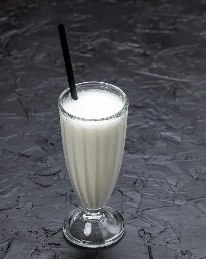Молочный коктейль классический