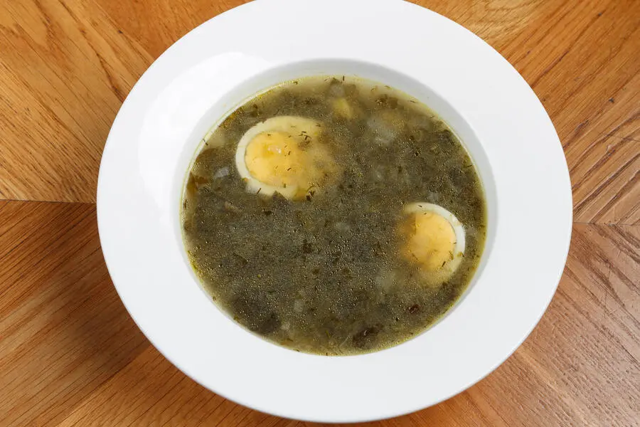 Щавелевый суп с яйцом и мацони
