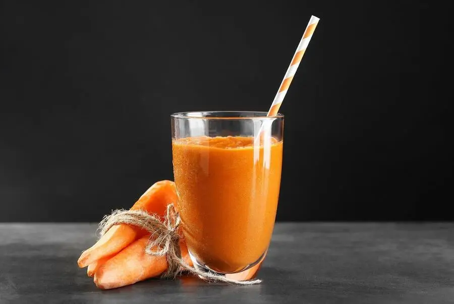 Фреш морковный со сливками*