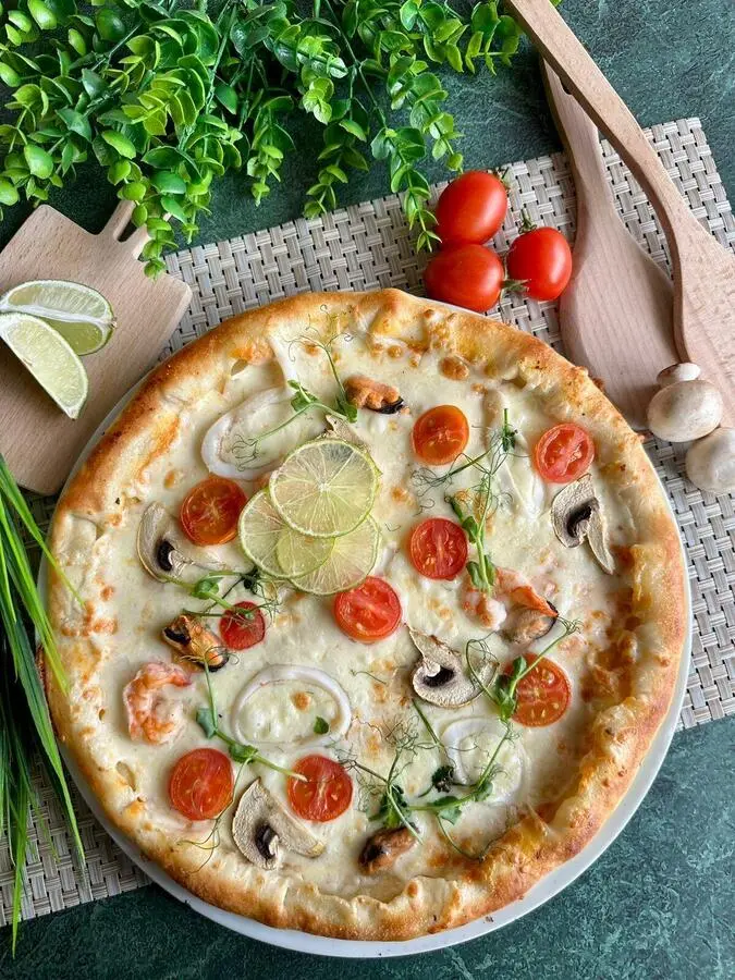 Пицца Том Ям с морепродуктами