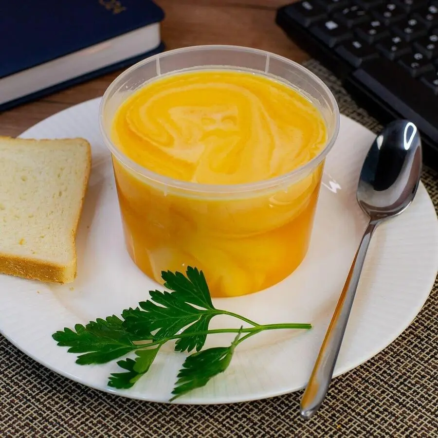 Крем-суп из тыквы  на сливках  с тыквенными семечками