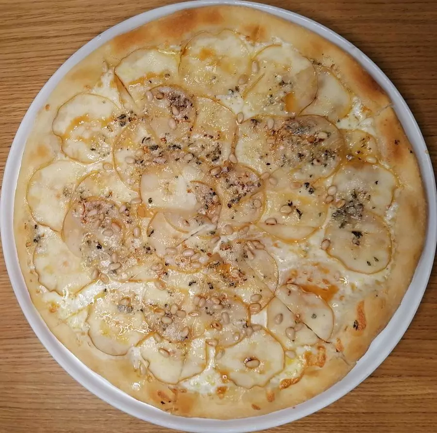 Пицца Десертная Груша с Горгонзолой, 33 см.