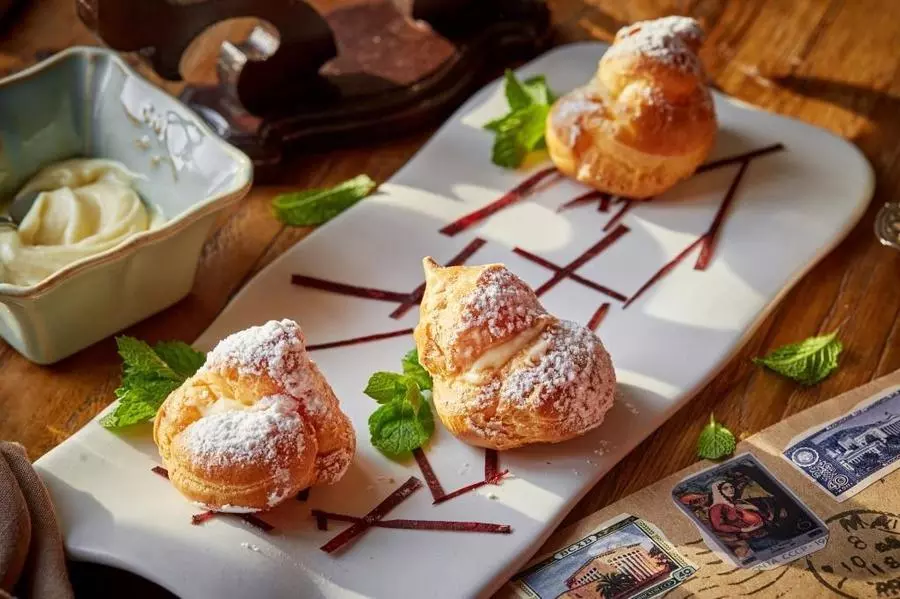 Шу с заварным кремом 