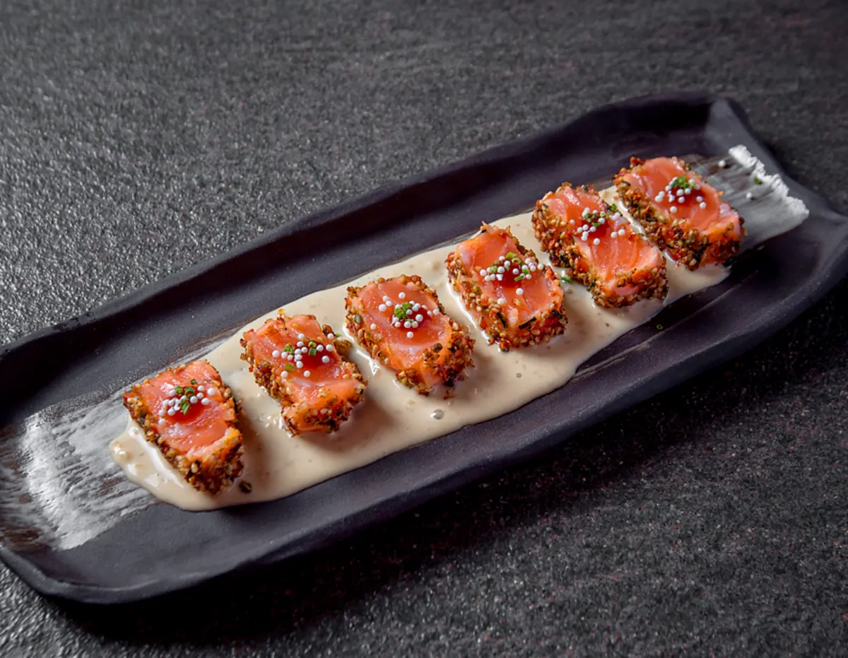 Salmon tataki