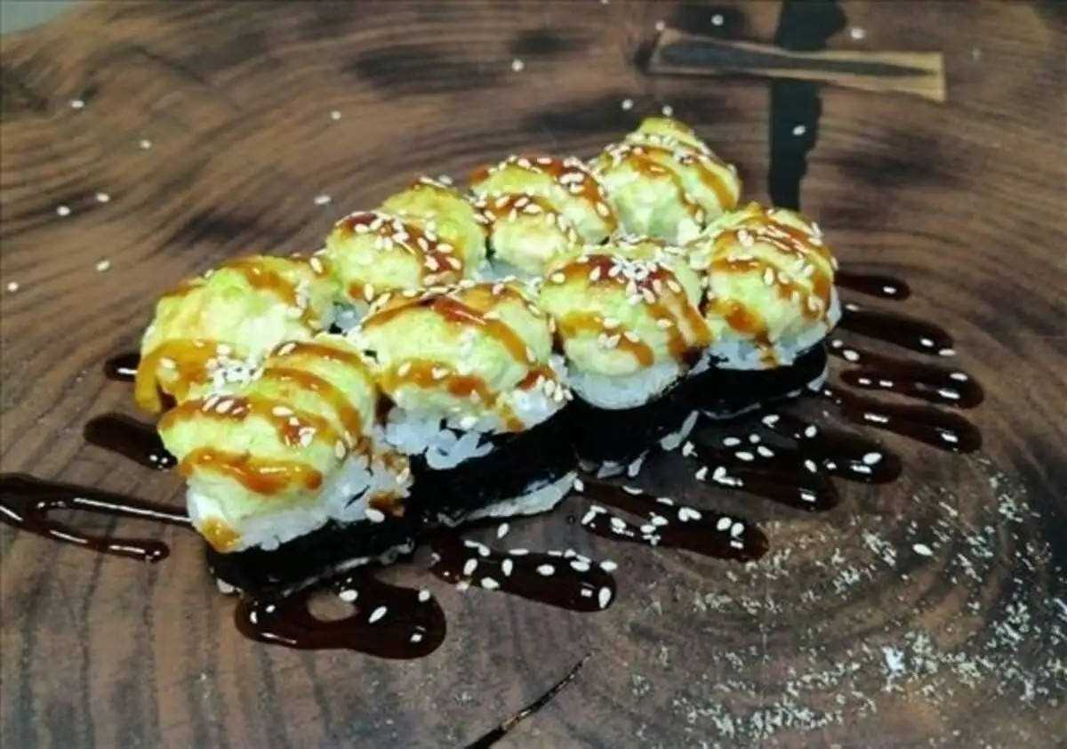 Ролл запеченный не для поцелуев 
