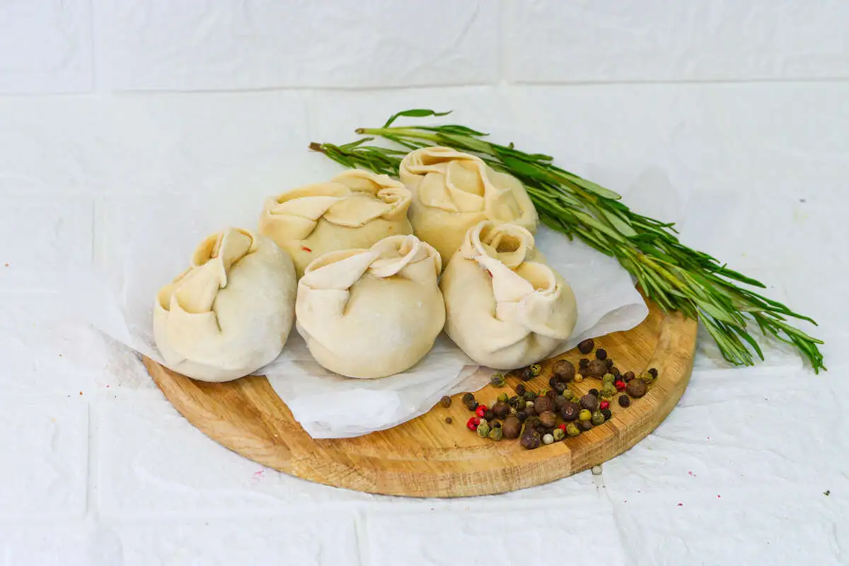 Манты говядина / курица 