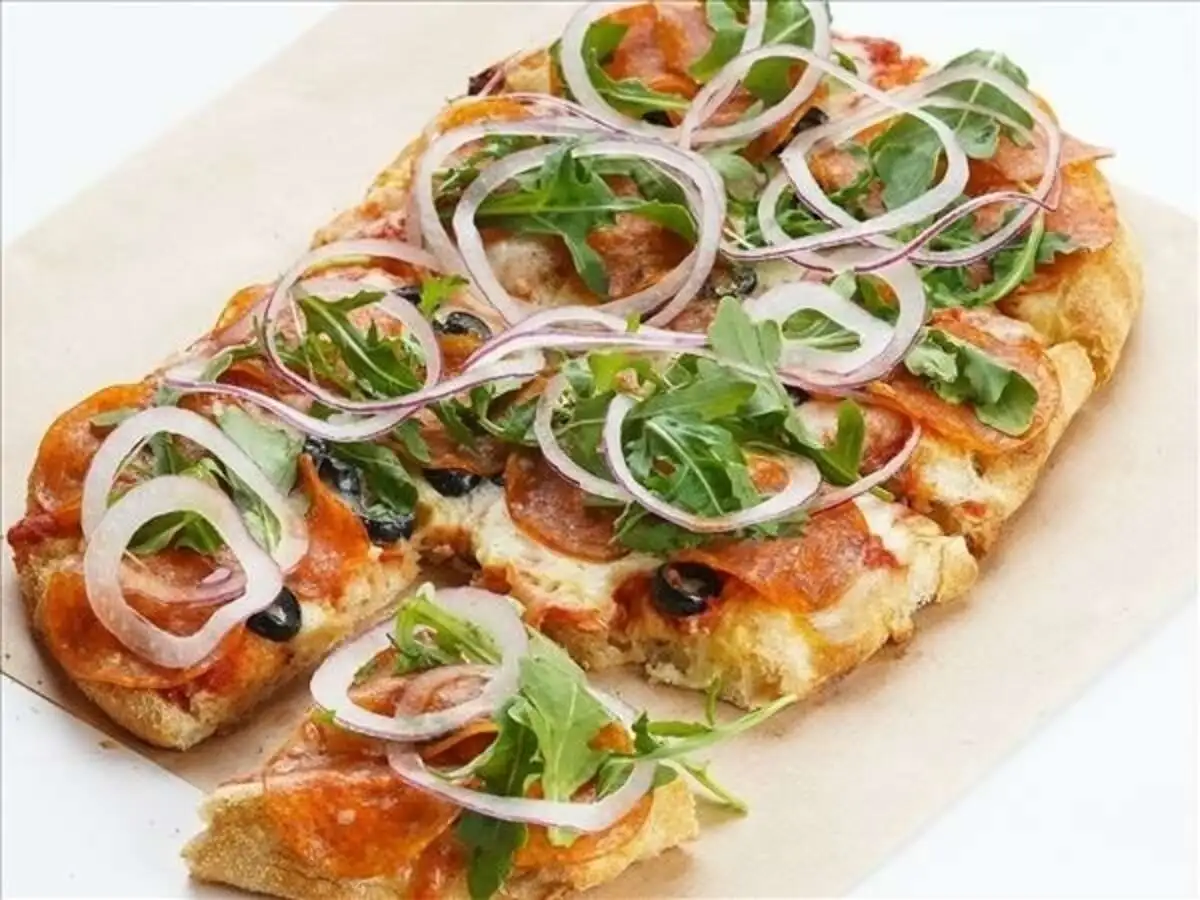 PIZZA Пепперони с рукколой 