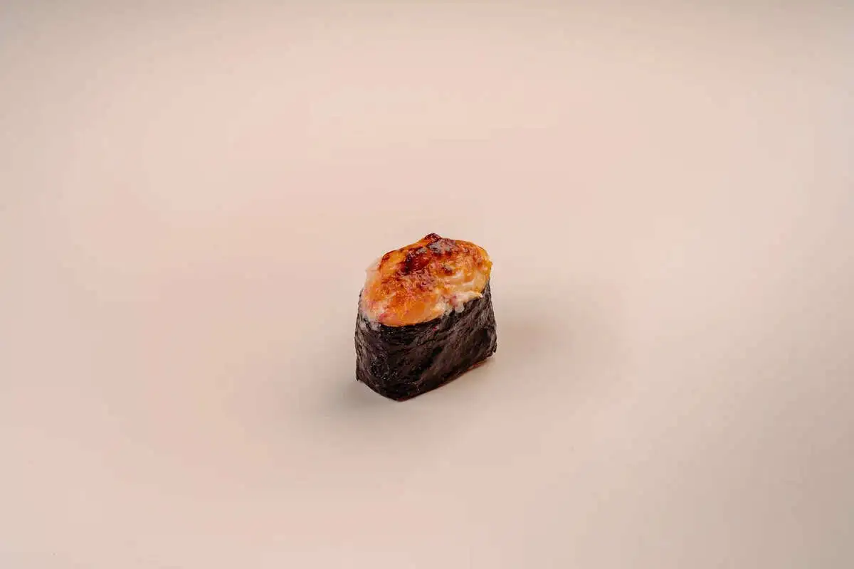 Гункан запеченный тунец