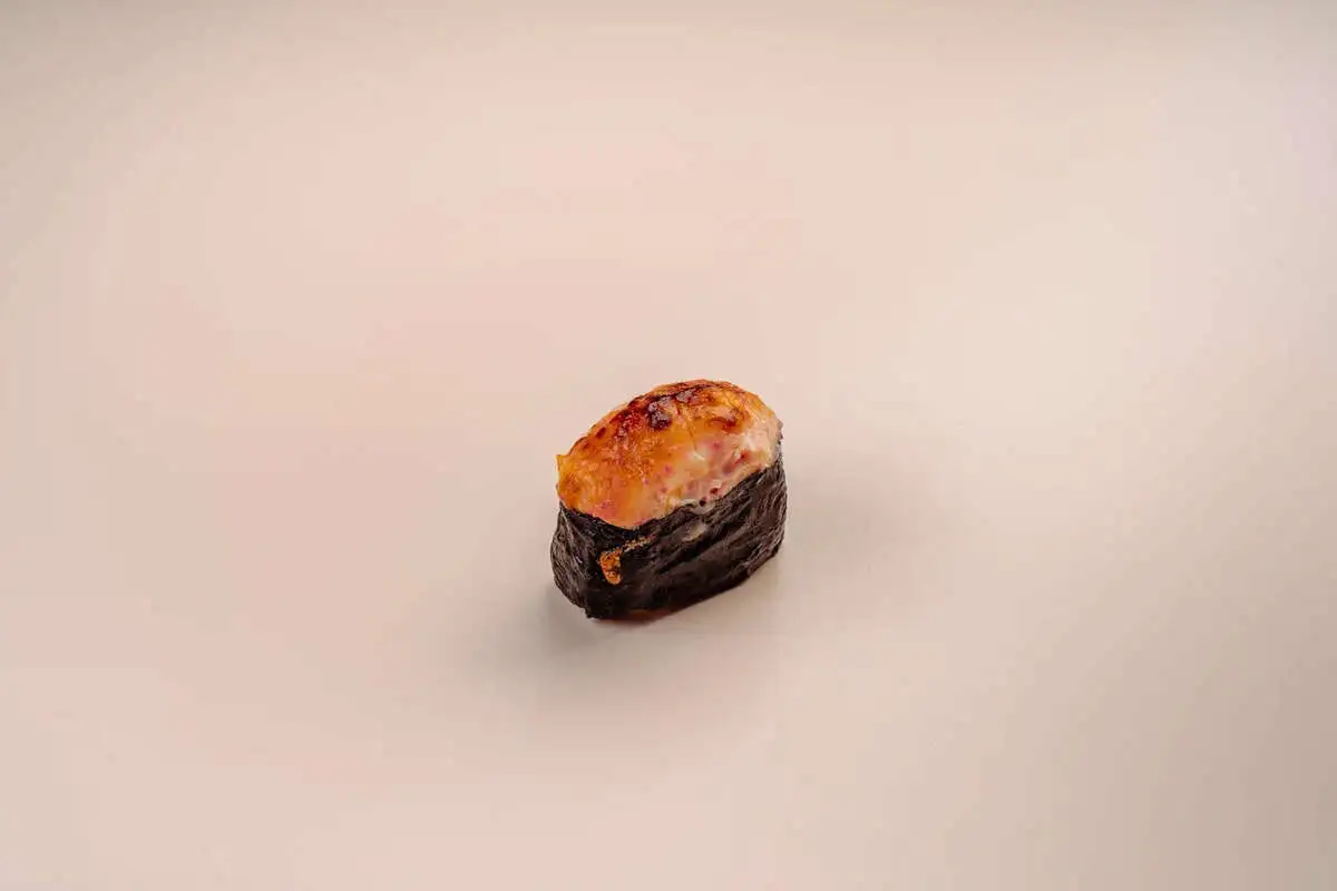 Гункан запеченный креветка