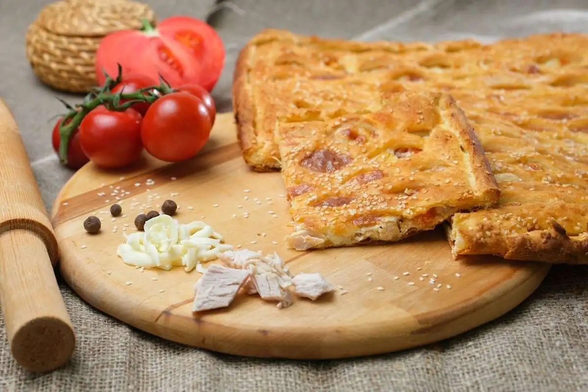 Сл. пирог с копченой курицей и сыром