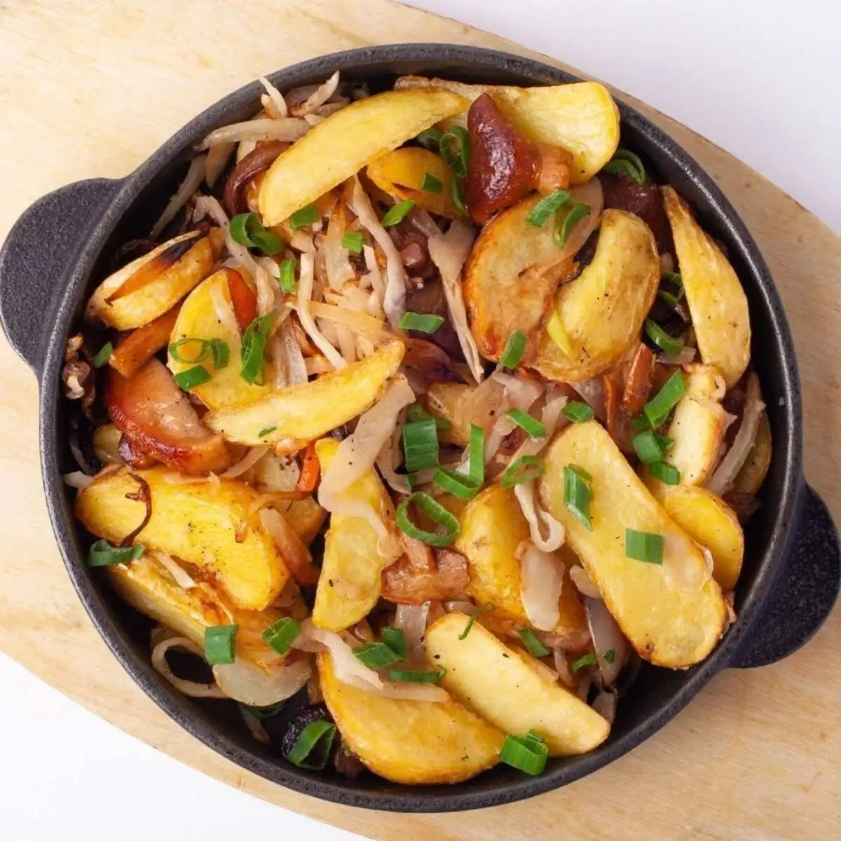 Сковородка с грибами и капустой