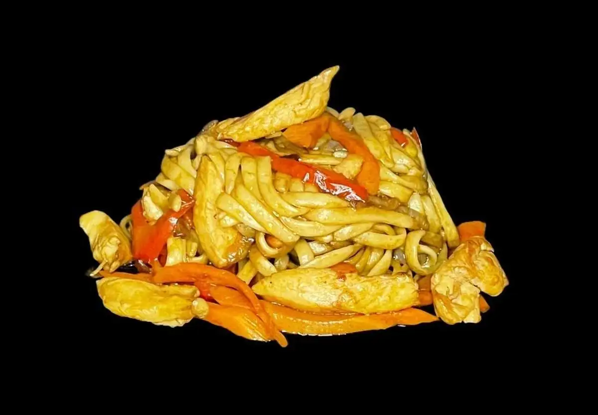 Удон с курицей
