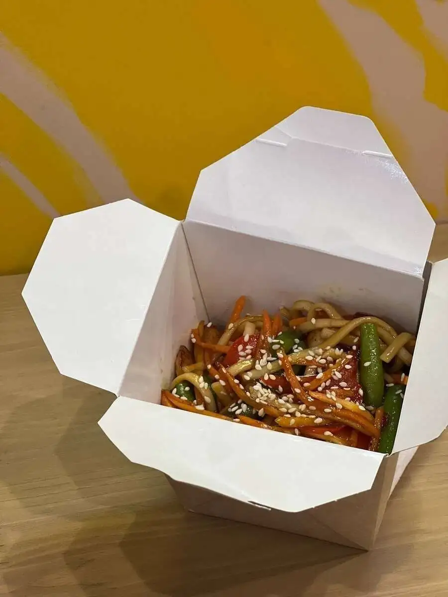Wok c курицей