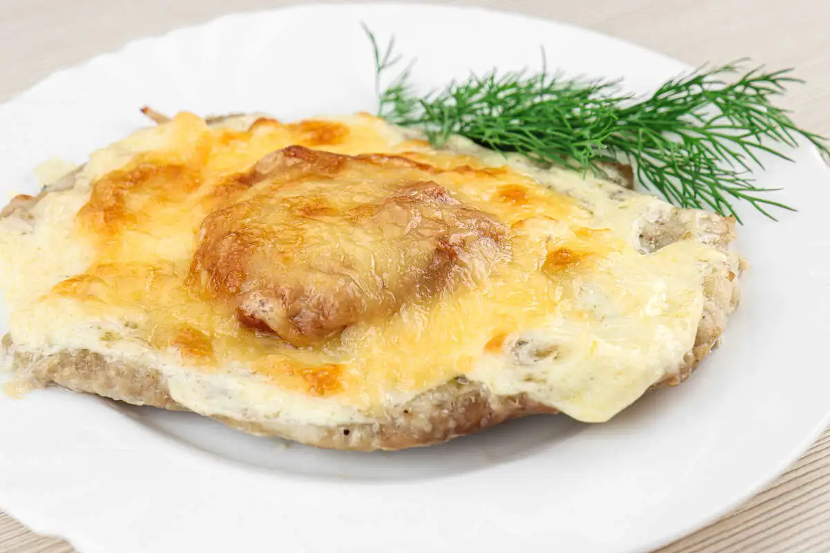 Медальоны по-милански 