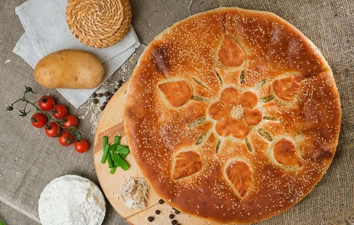 Пирог с куриной грудкой и картошкой 750г.