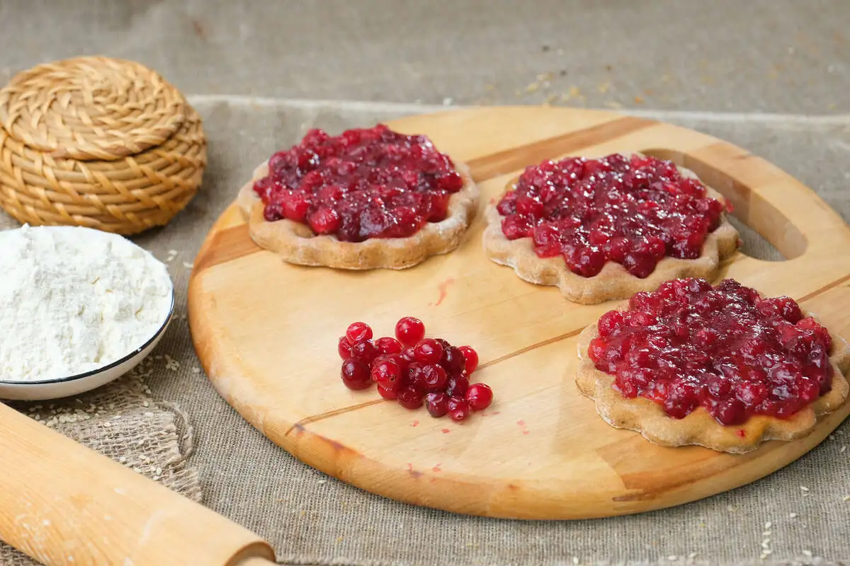 Шаньги с брусникой (15 шт.)