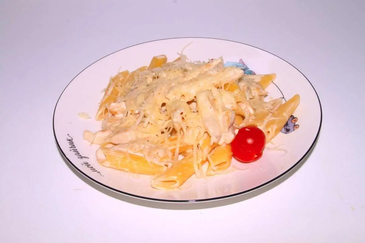 Паста с курицей (200 гр)