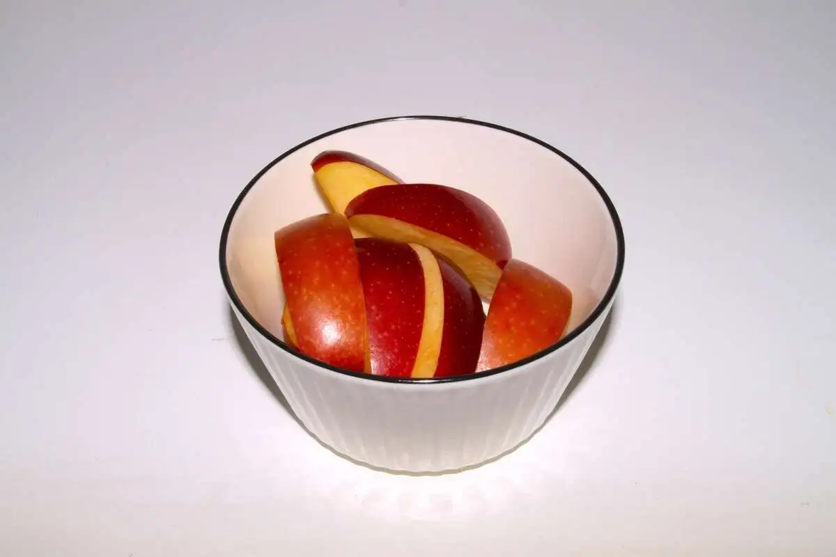 Яблочные дольки (100 гр)