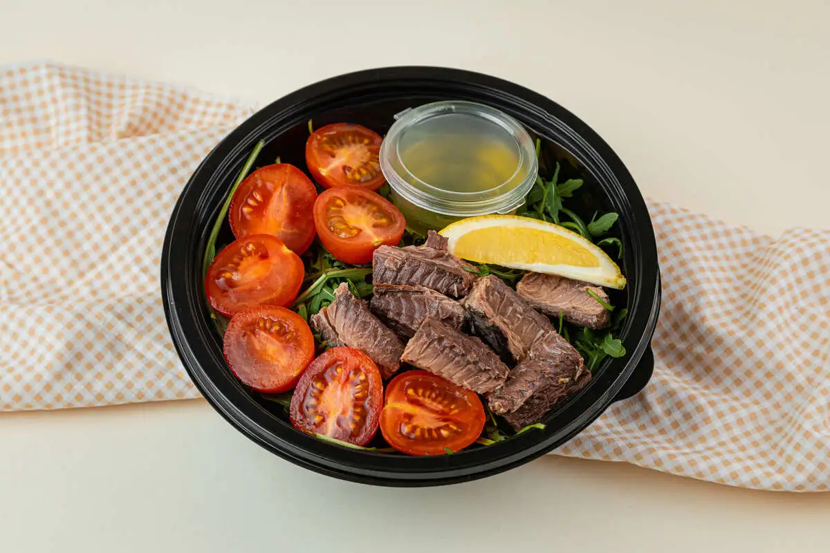 Салат с рукколой и тунцом 150г