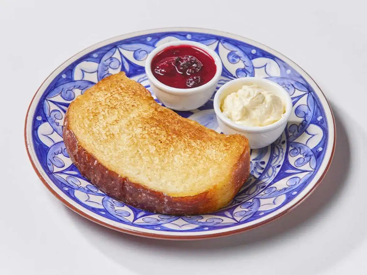 Сливочный бриошь с маслом