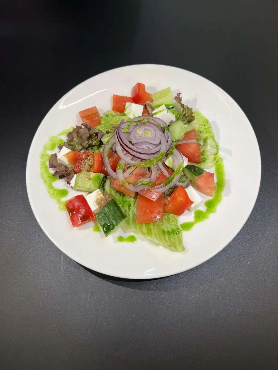 БЛ Салат овощной с сыром Фета