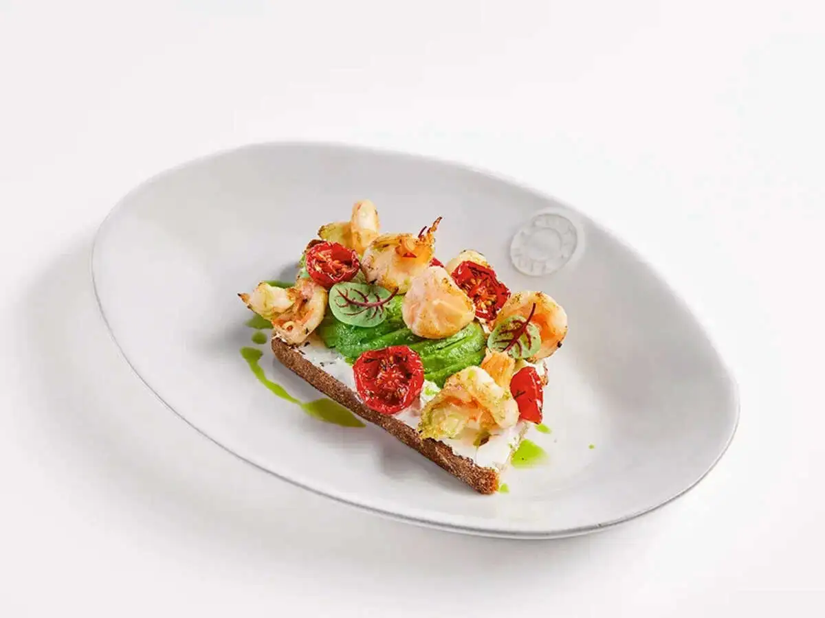 Брускетта со сливочным сыром и креветками