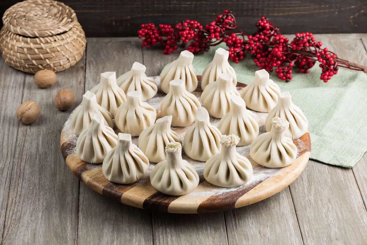 Хинкали с сыром и зеленью 