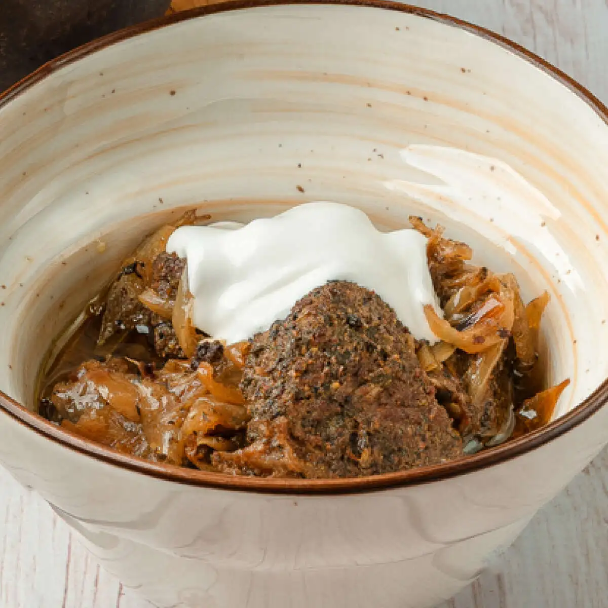 Чакондрили с говядиной