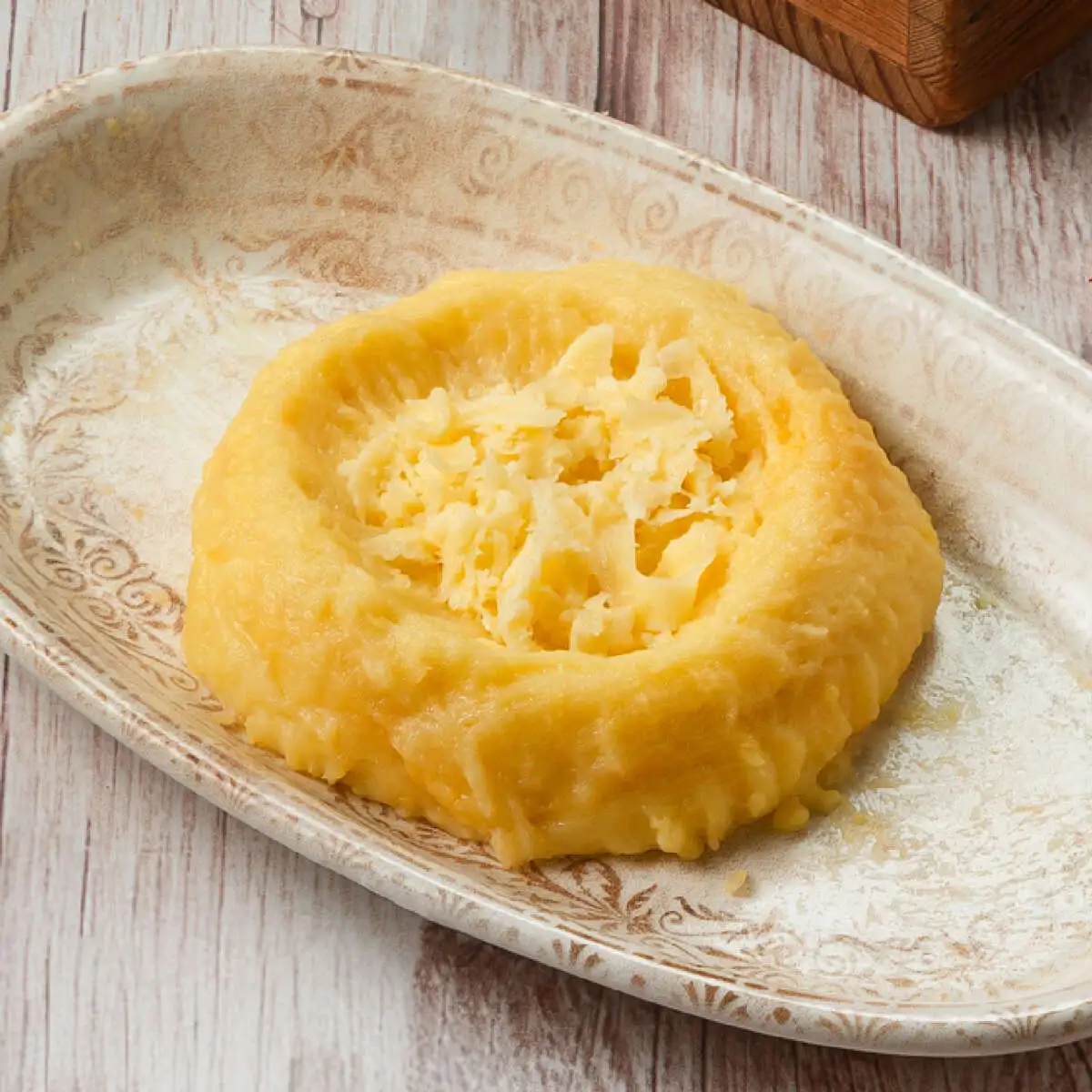 Картофельное пюре с сыром сулугуни