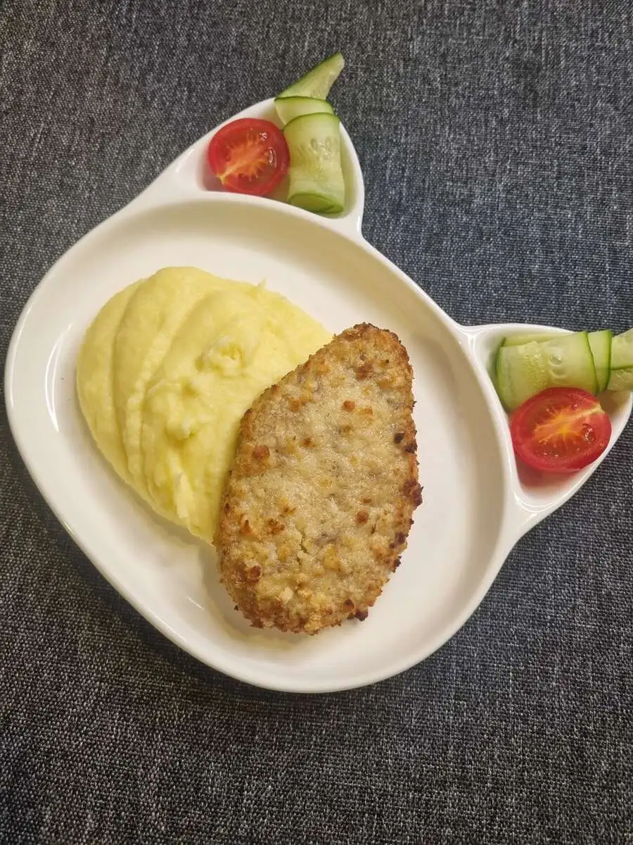 Куриная котлета с картофельным пюре