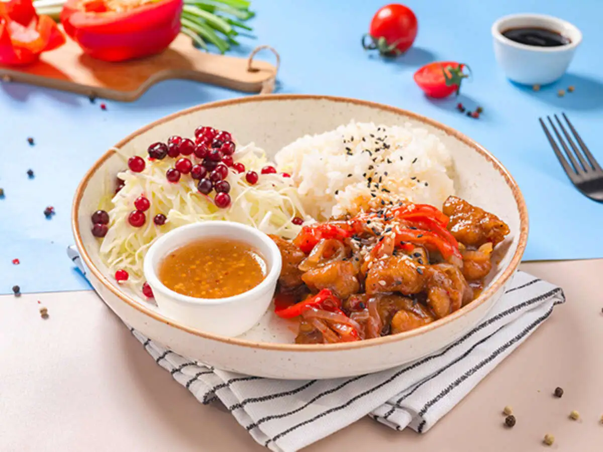Курица в соусе терияки с рисом
