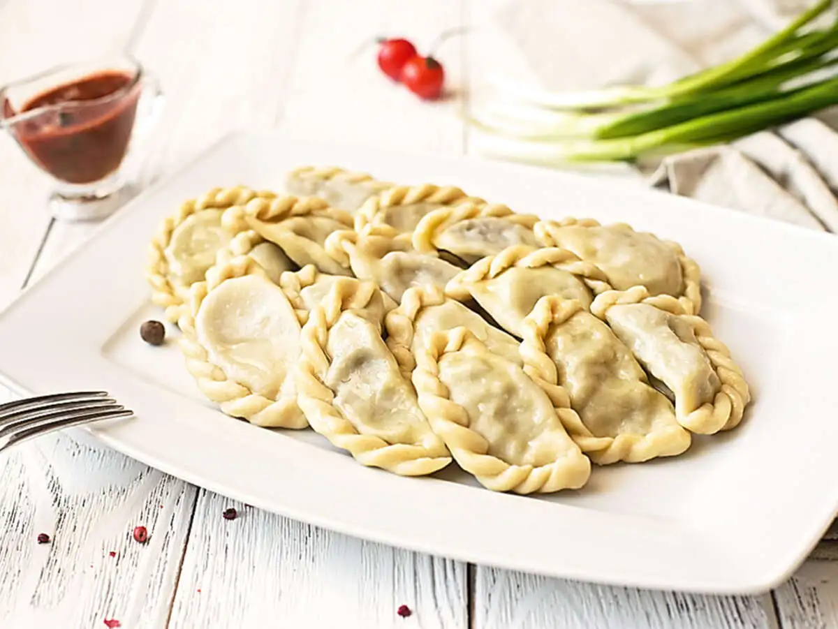 Вареники с картофелем и грибами замороженные, весовые