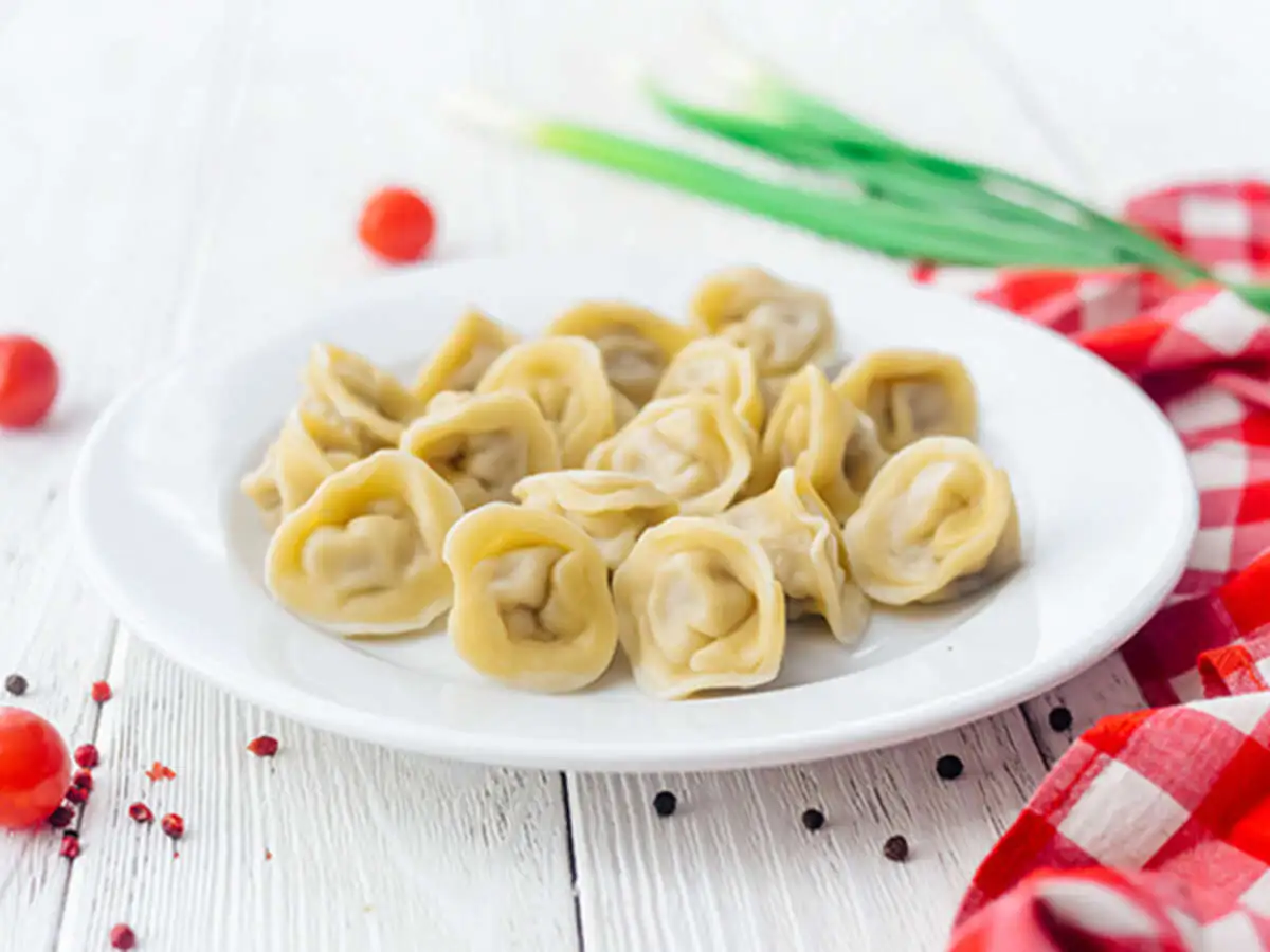 Пельмени с говядиной и курицей замороженные, весовые