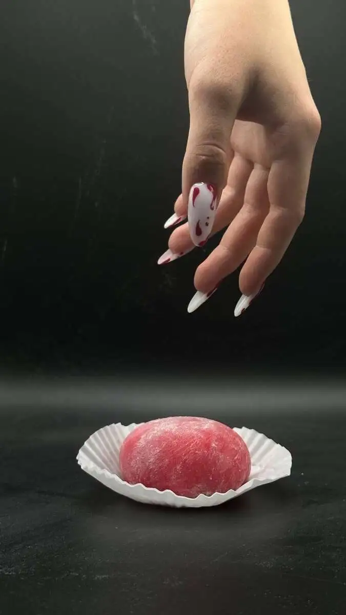 Моти клубника