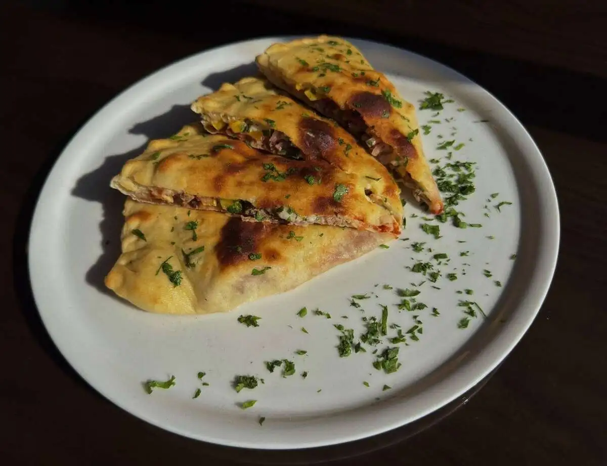 Пицца Кальцоне /Pizza Calzone