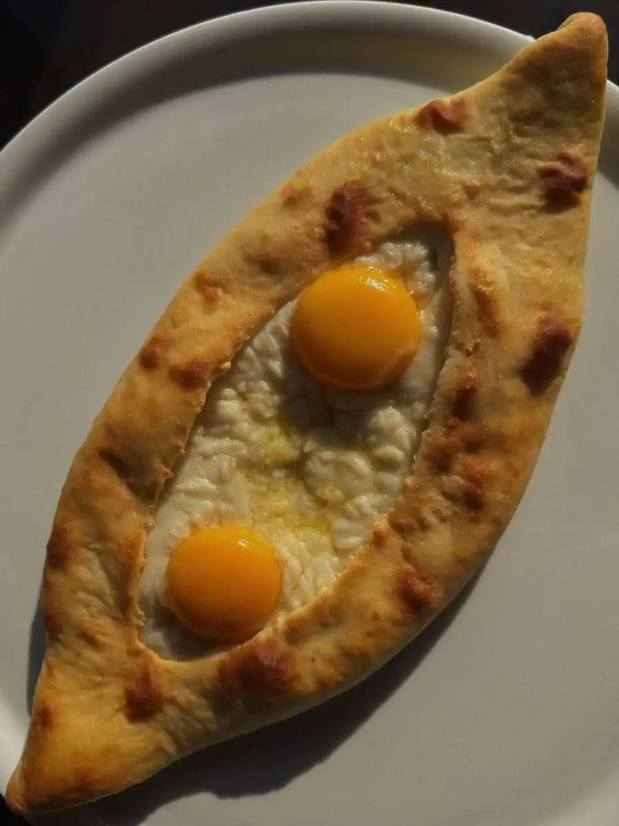 Хачапури по-аджарски /Khachapuri In Adjarian Style