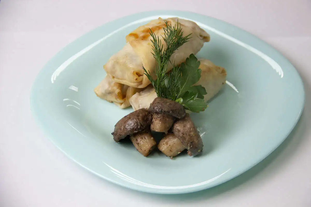 Блины с курицей и грибами