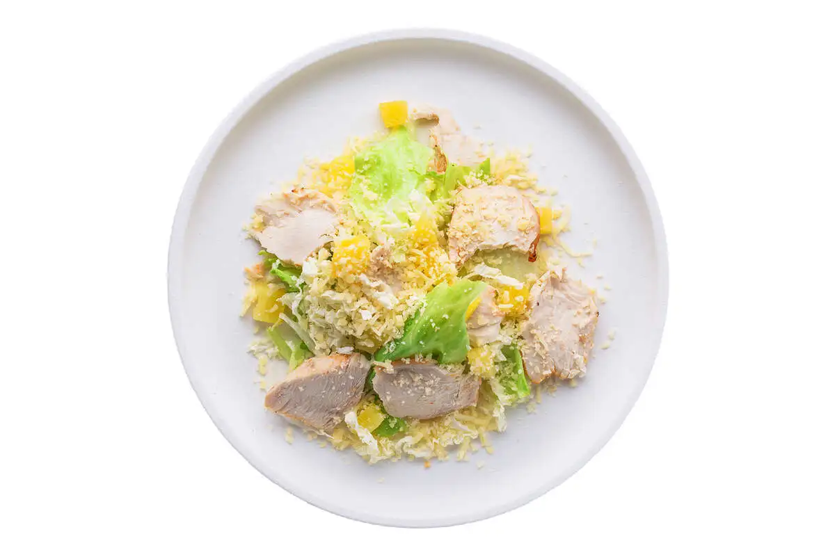 Салат Тропический с курицей 